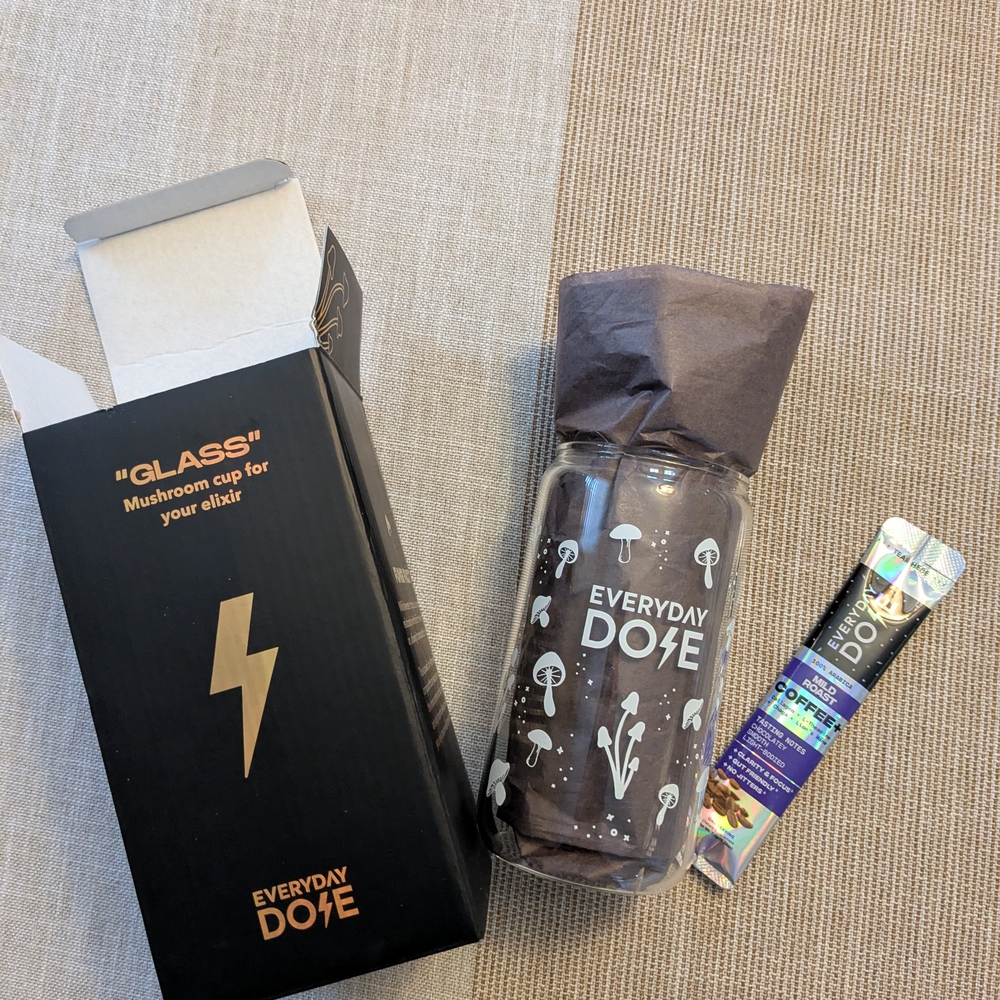 NEW IN BOX! Oh So Adorable! Everyday Dose Mushroom Glass Cup with samples. Glass